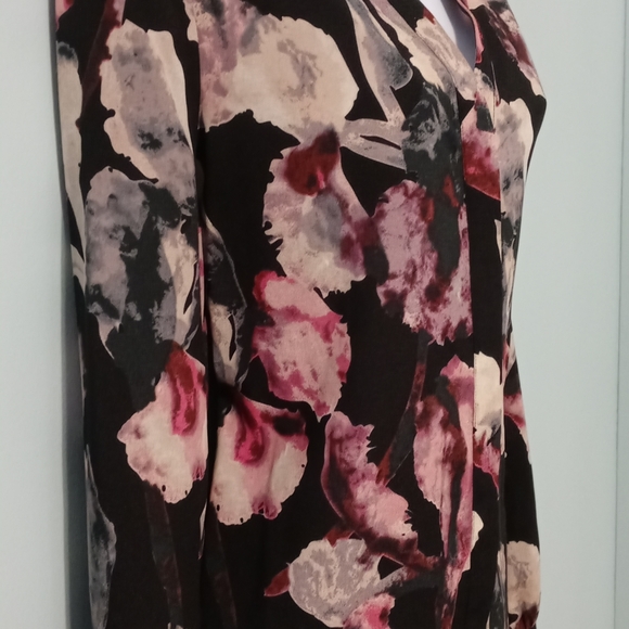 Ivanka Trump Blouse Size Small Hidden Buttons Black with Floral - Picture 7 of 12